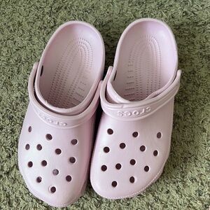 Crocs In Baby Pink